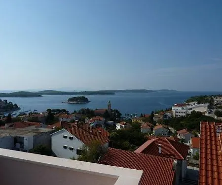 In With Sea View, Balcony, Air Conditioning, Wi-fi * Hvar Town