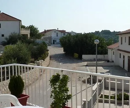 In With Sea View, Balcony, Air Conditioning, Wi-fi