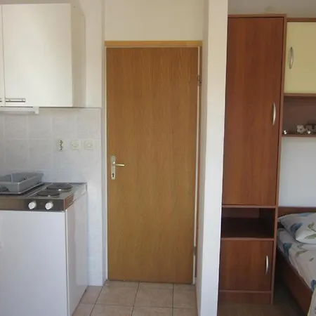 Apartament In With Sea View, Balcony, Air Conditioning, Wi-fi Hvar Town