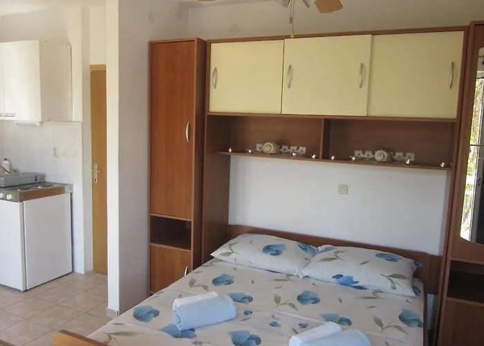 公寓 In With Sea View, Balcony, Air Conditioning, Wi-fi 赫瓦尔