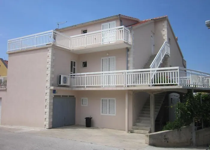 In With Sea View, Balcony, Air Conditioning, Wi-fi 赫瓦尔