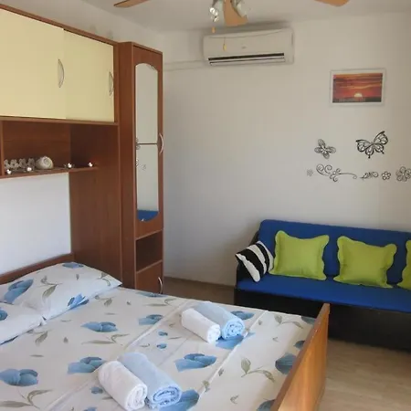 In With Sea View, Balcony, Air Conditioning, Wi-fi Hvar Town