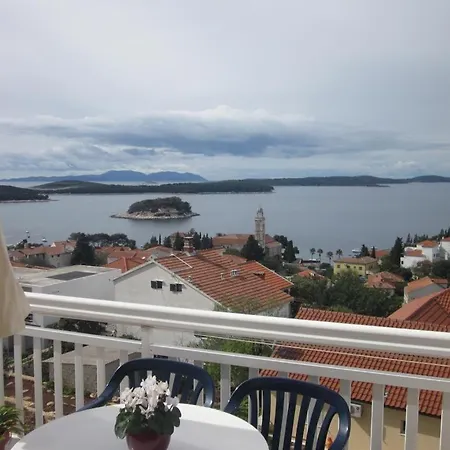 In With Sea View, Balcony, Air Conditioning, Wi-fi